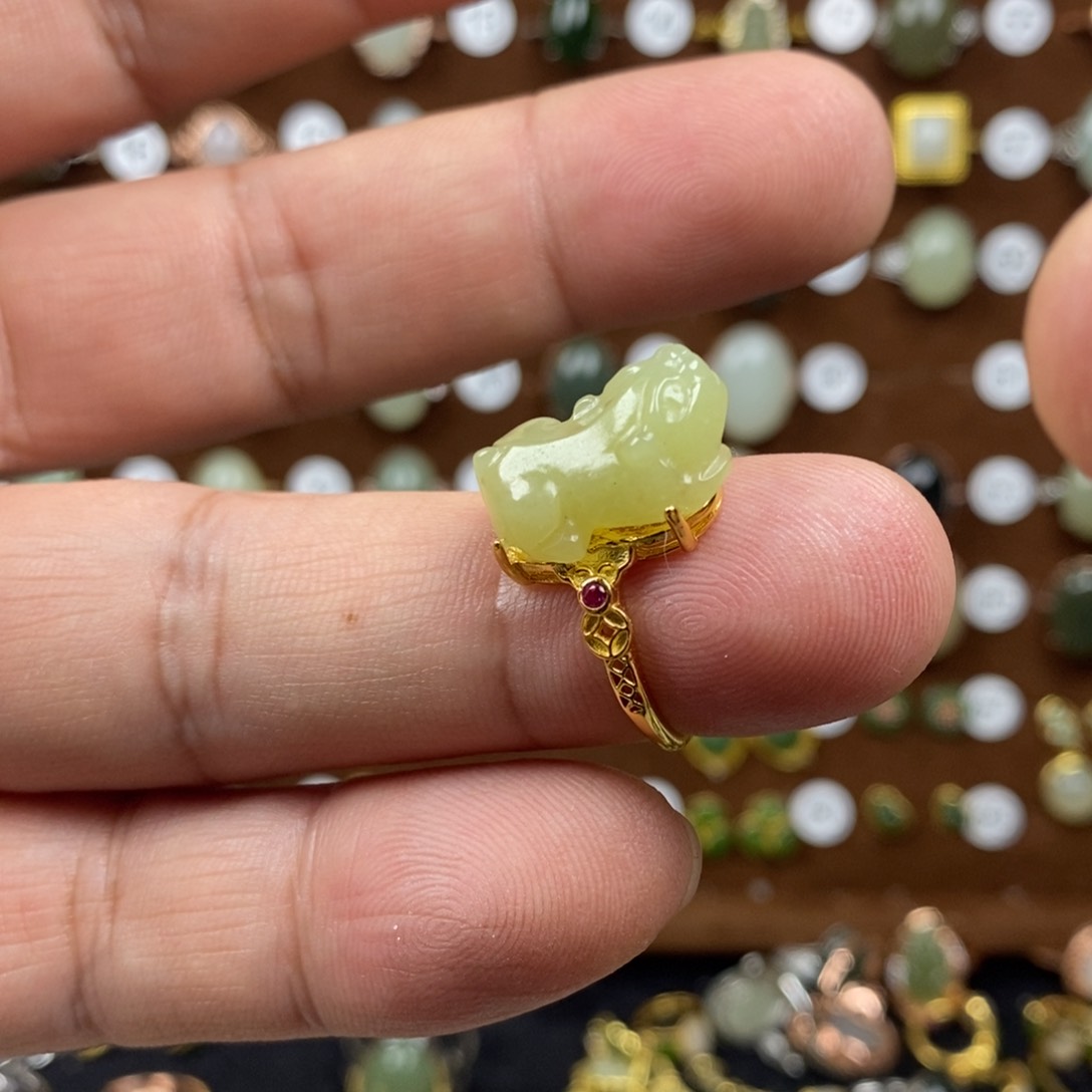 和田玉（黄玉）戒指银S925镀金镶嵌
