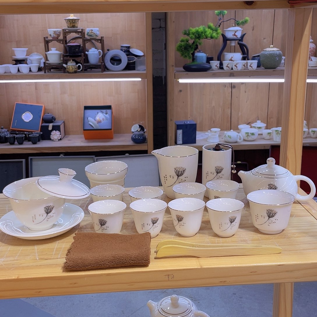 水墨莲蓬羊脂玉套装