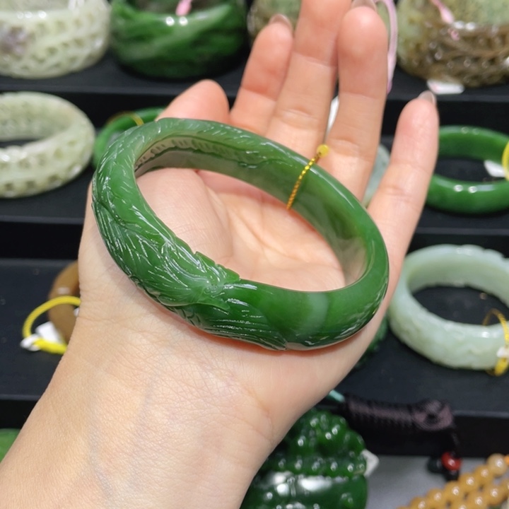 和田玉手镯59圈口 编号93未镶嵌