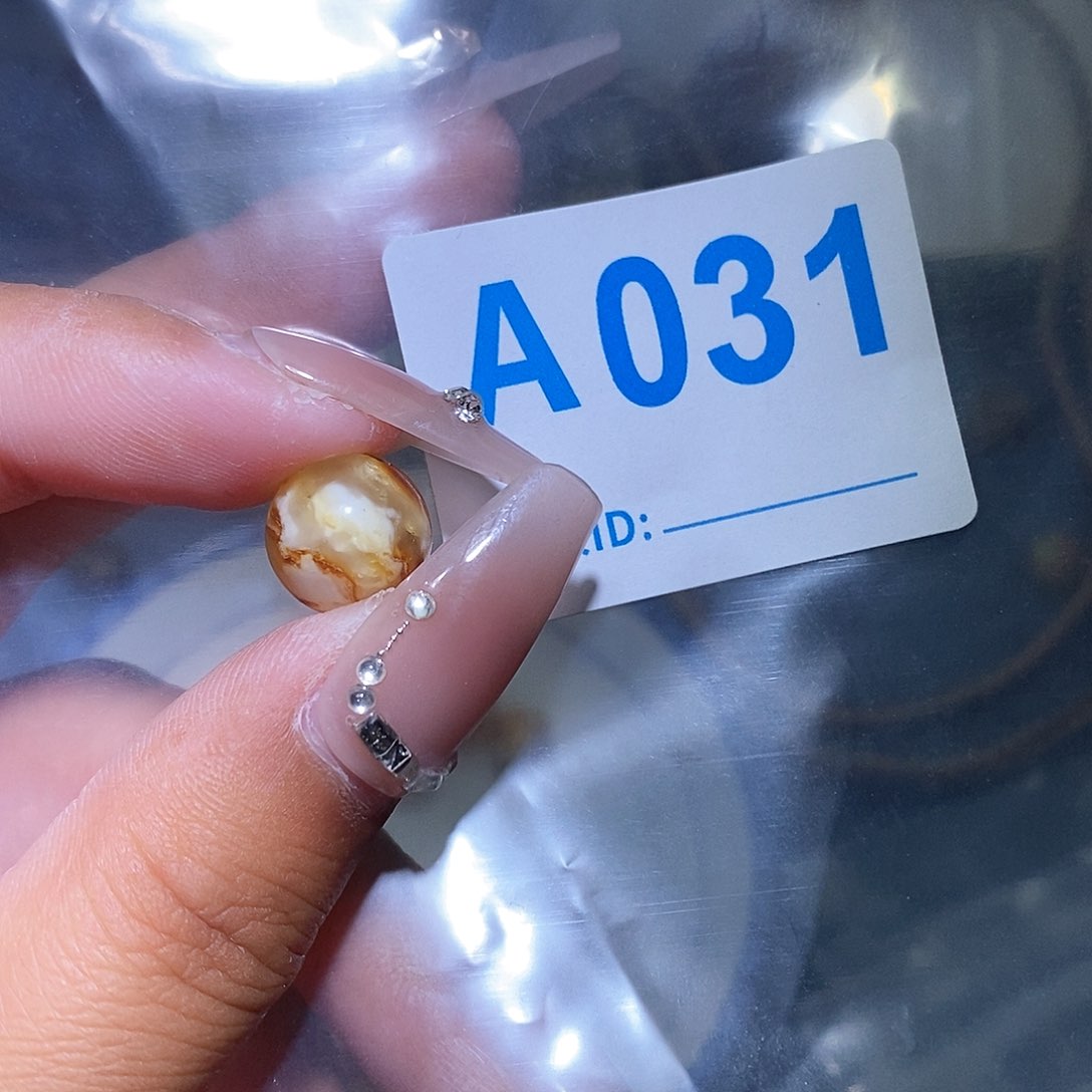 琥珀珠宝奇石未镶嵌蜜蜡