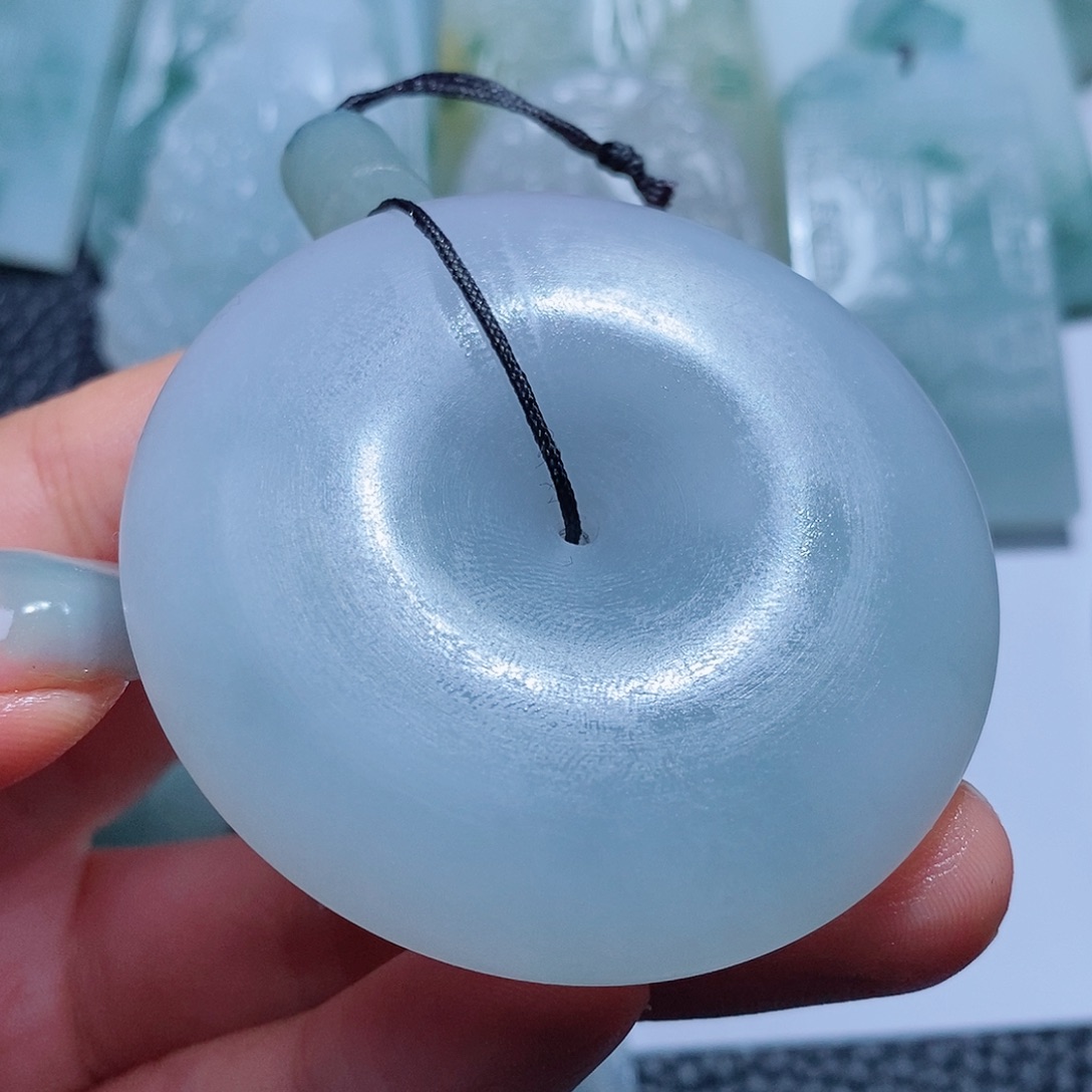 定制翡翠未镶嵌毛货付款后确认抛光