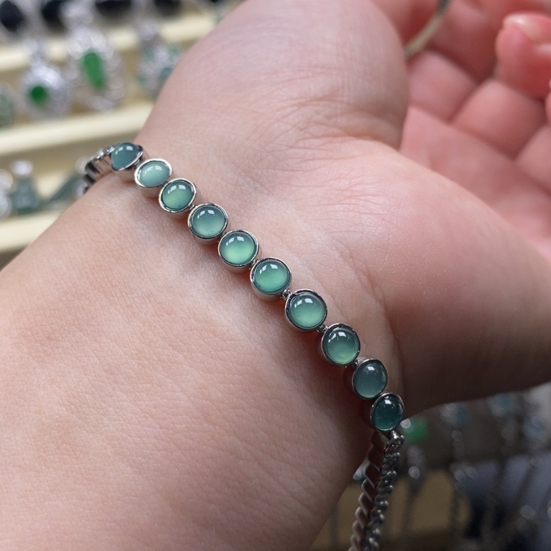 未镶嵌挂件翡翠翡翠