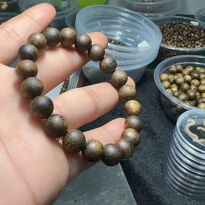 沉香碎屑沉香乌身10mm