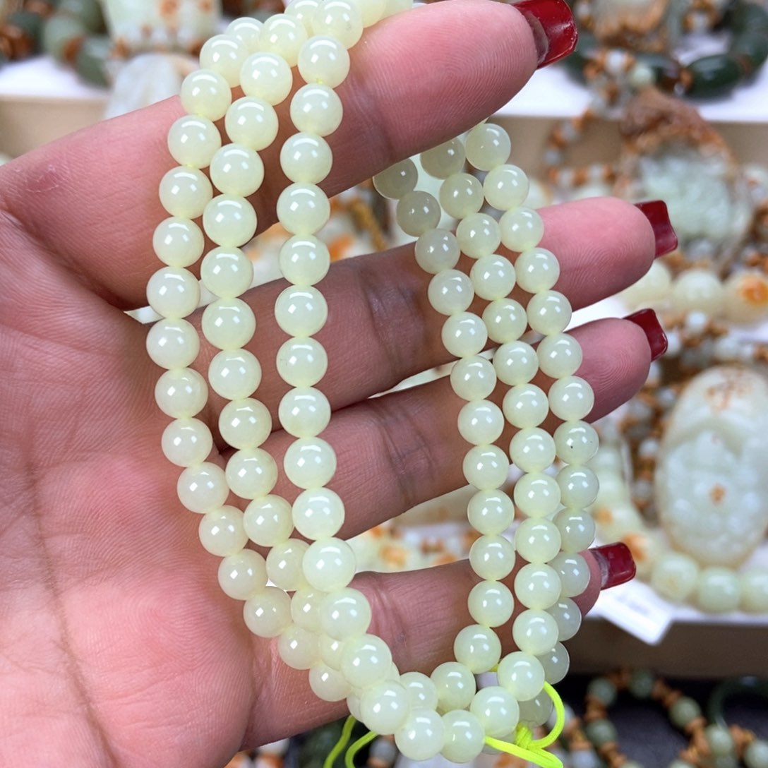 透闪石质玉手链未镶嵌