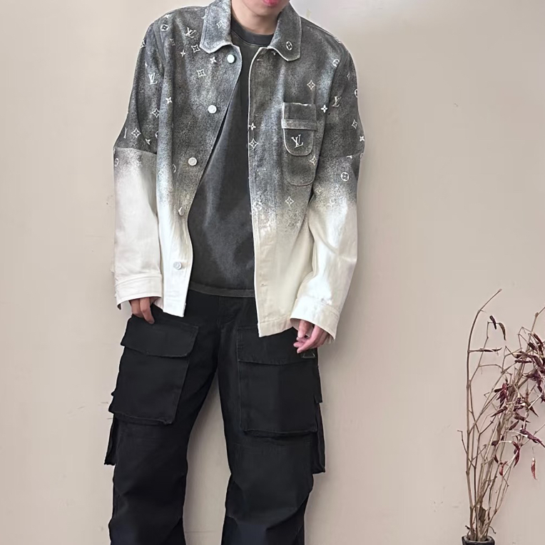 99新 LouisVuitton/路易威登 4417/满印星空渐变牛仔长袖衬衫/M码