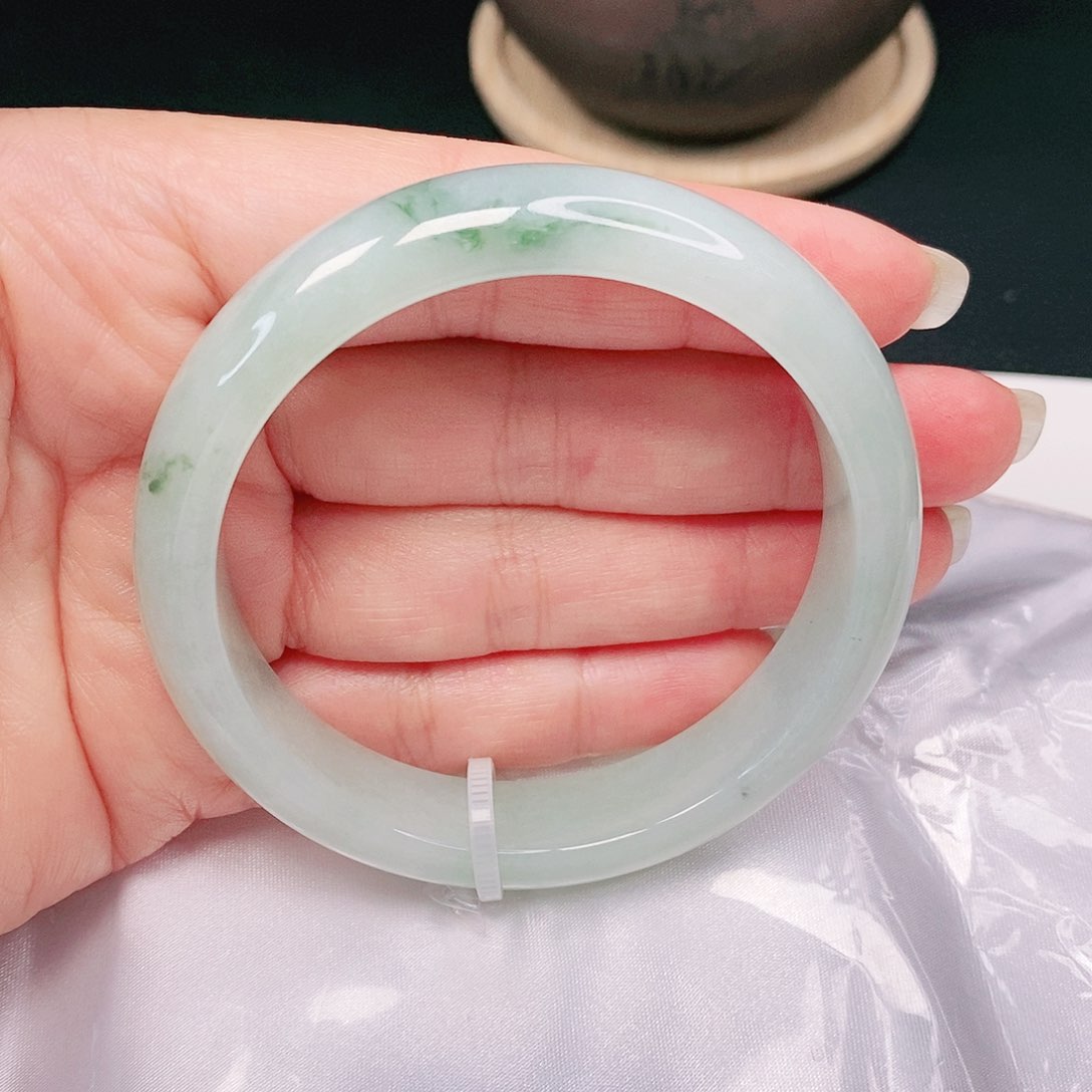【闪购商品】翡翠手镯未镶嵌正59