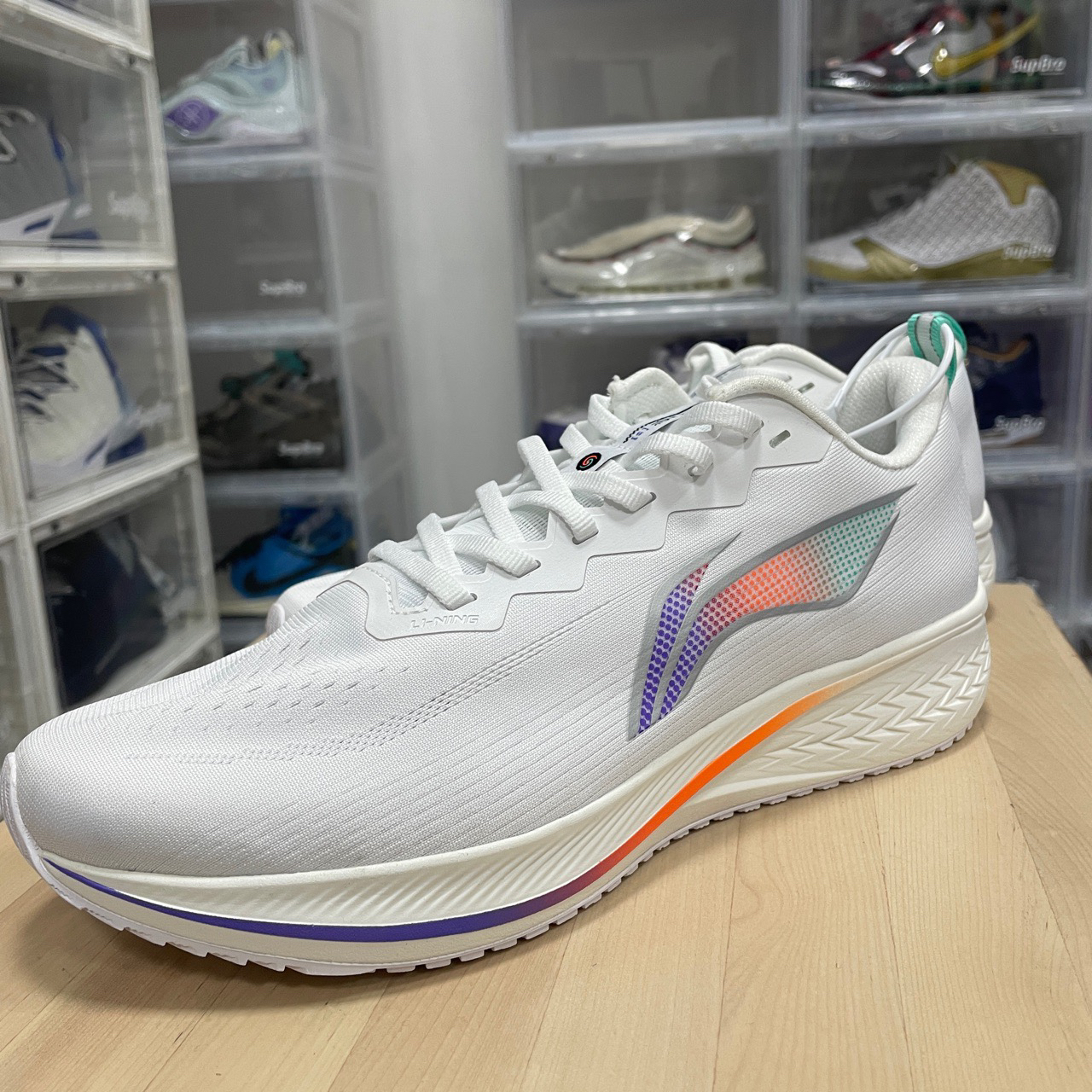 42码/赤兔6/411733/跑鞋/无盒/ARMT015-4