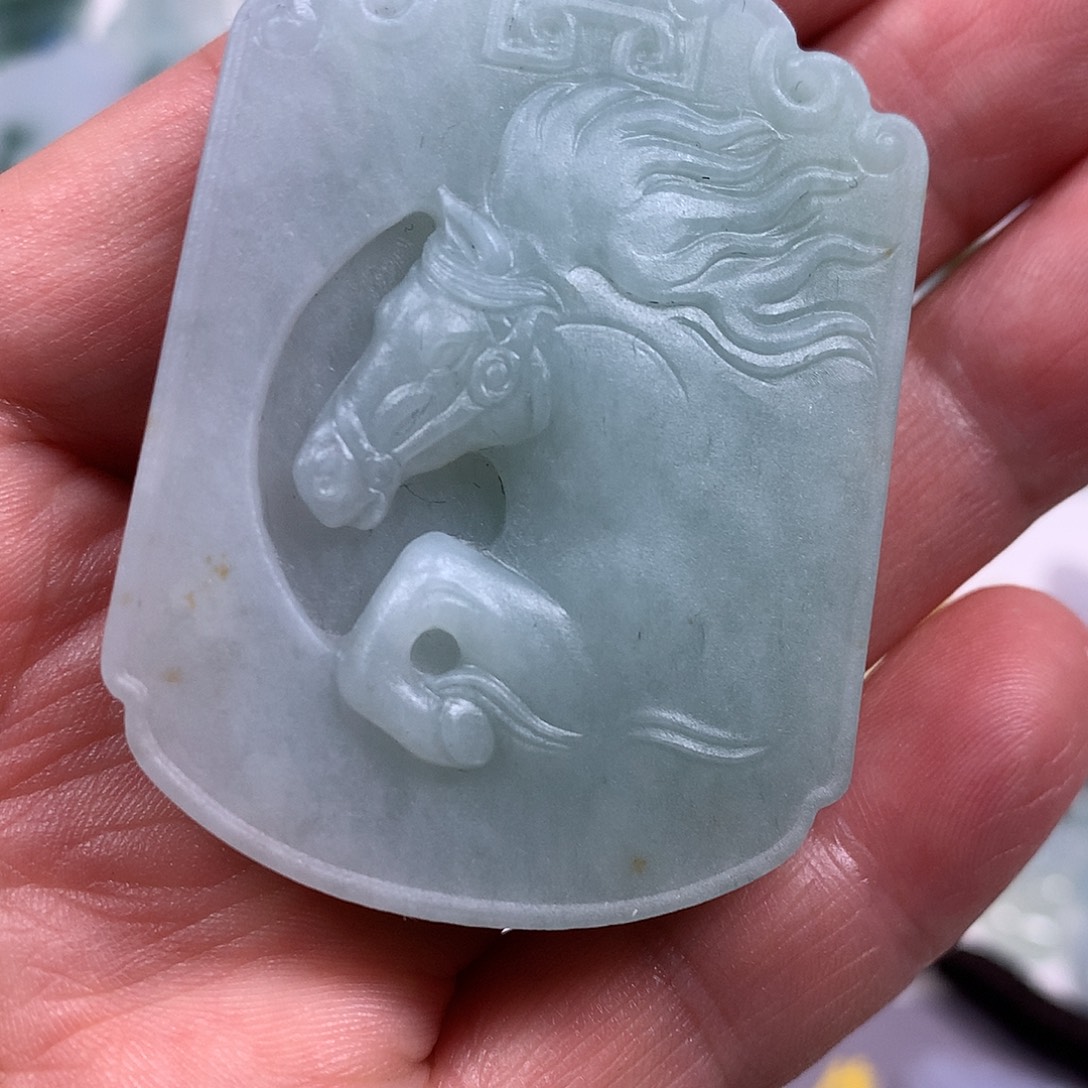 定制翡翠未镶嵌毛货翡翠马牌