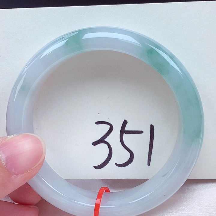 翡翠未镶嵌手镯翡翠