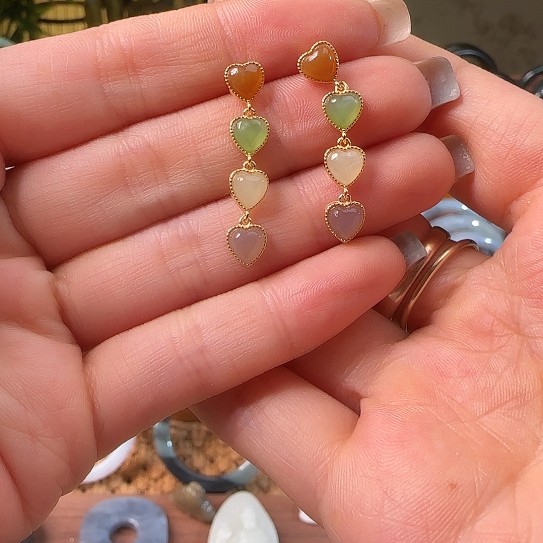 和田玉未镶嵌耳饰