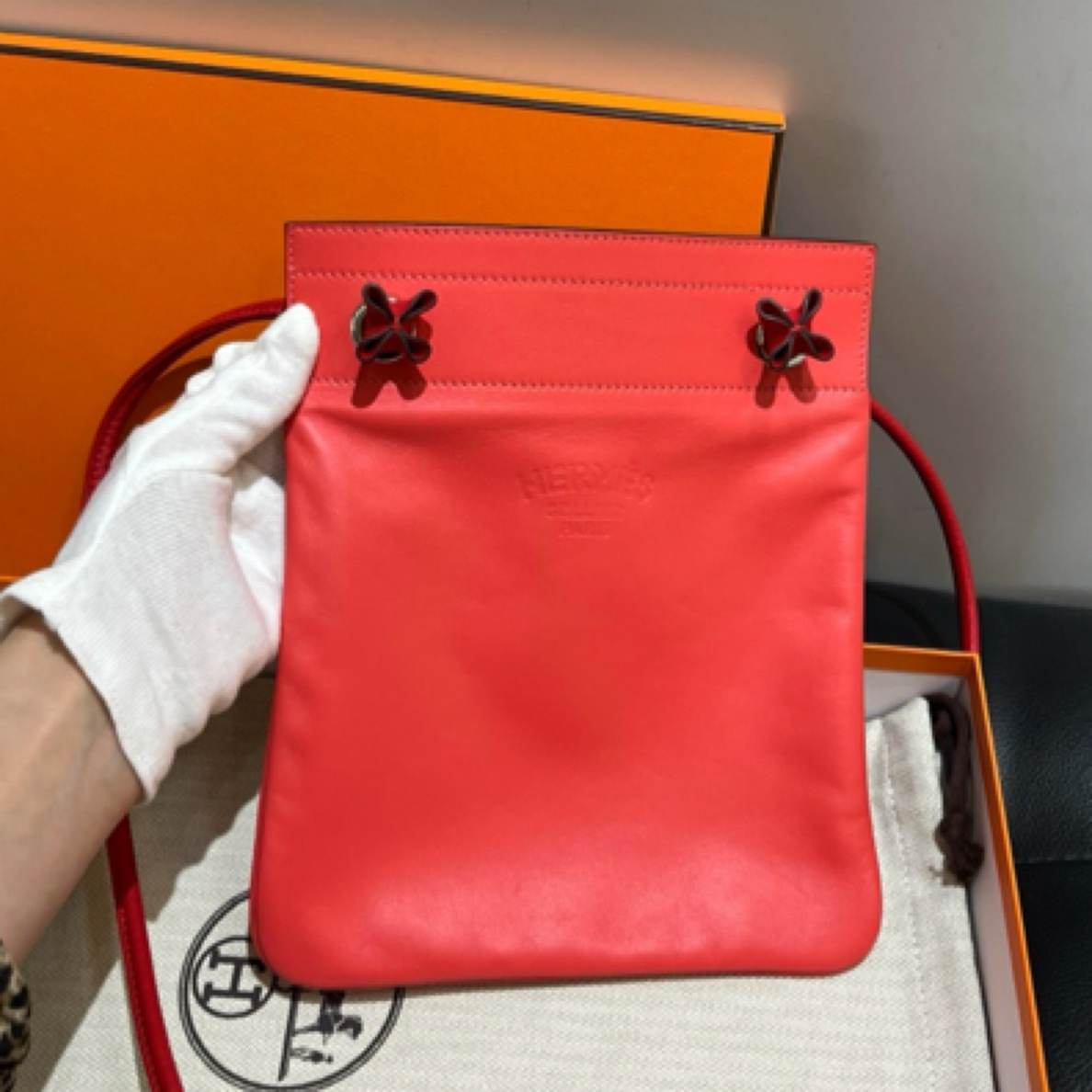 99新 Hermes/爱马仕 唇膏分银扣斜挎包 