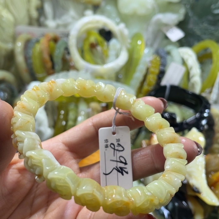 岫玉未镶嵌手镯62.63