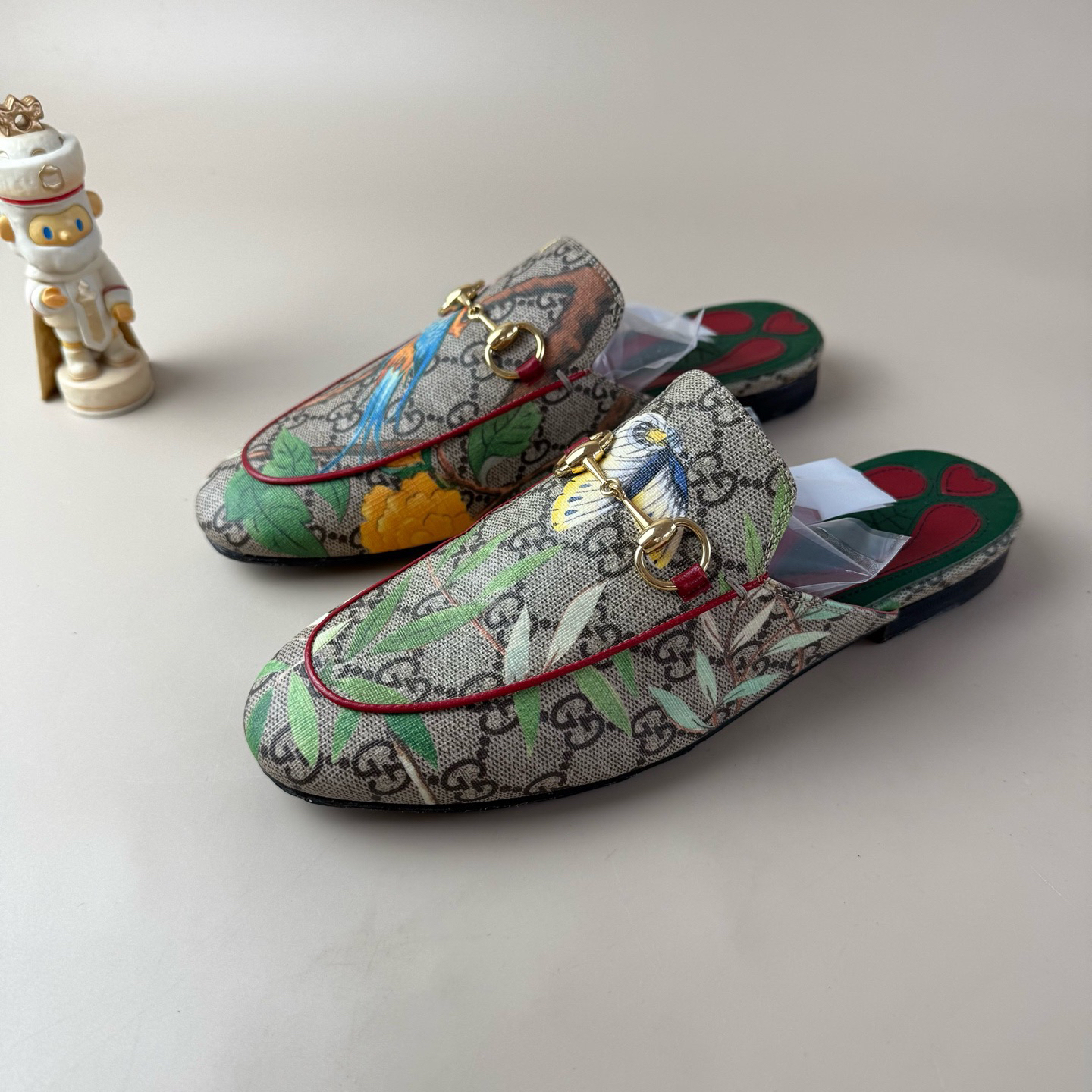 95新 GUCCI/古驰 双G满印半拖 37码 YLP4295