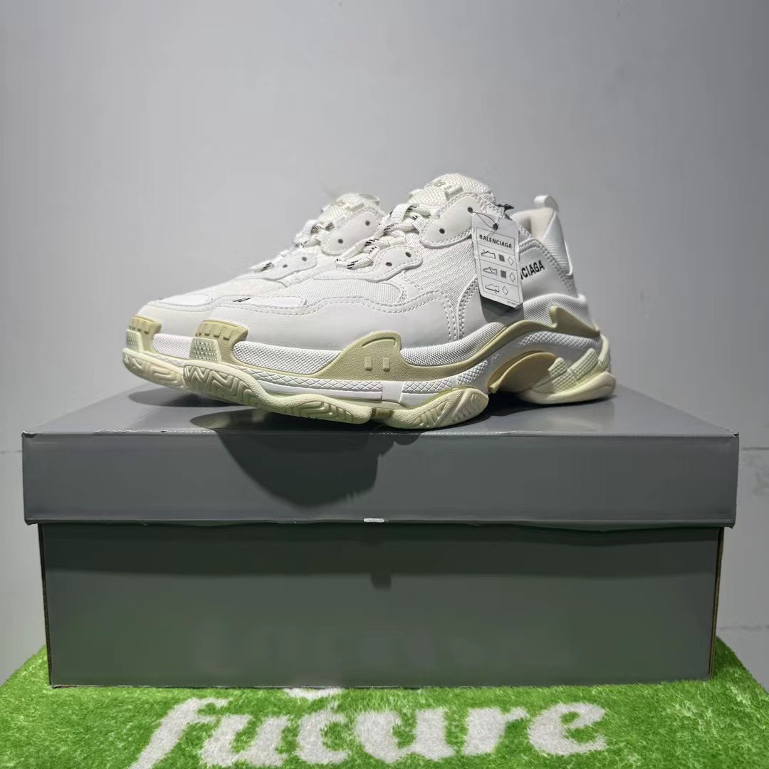 全新未使用 Balenciaga/巴黎世家 40码 triple s 白棕配色 运动鞋