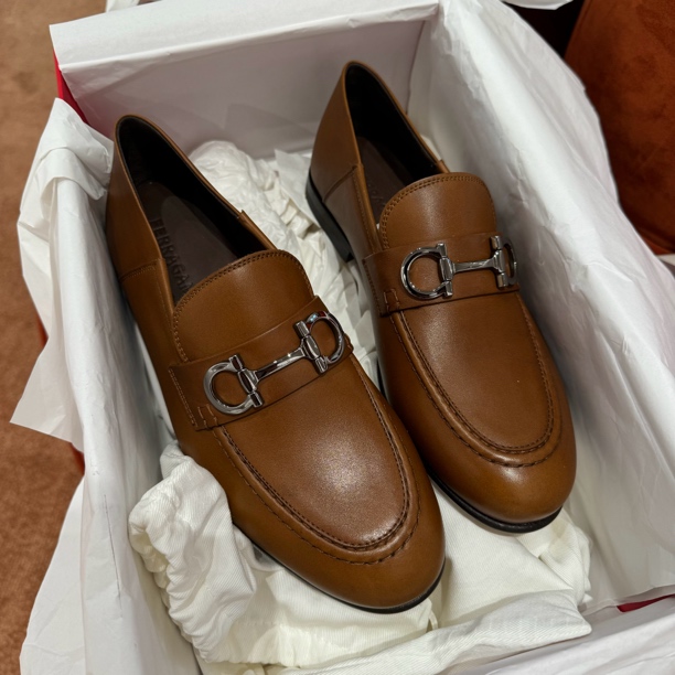 未使用 FERRAGAMO/菲拉格慕 男士银扣皮鞋可踩做半拖穿 不带鞋盒