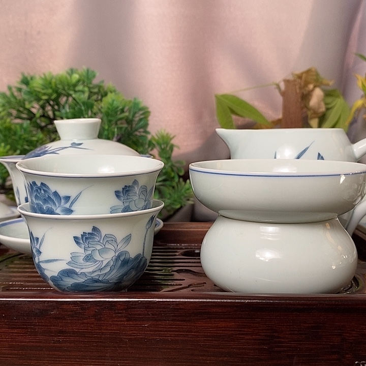 A*C160ml复古荷花盖碗加公道杯加茶漏加两个60ml杯子