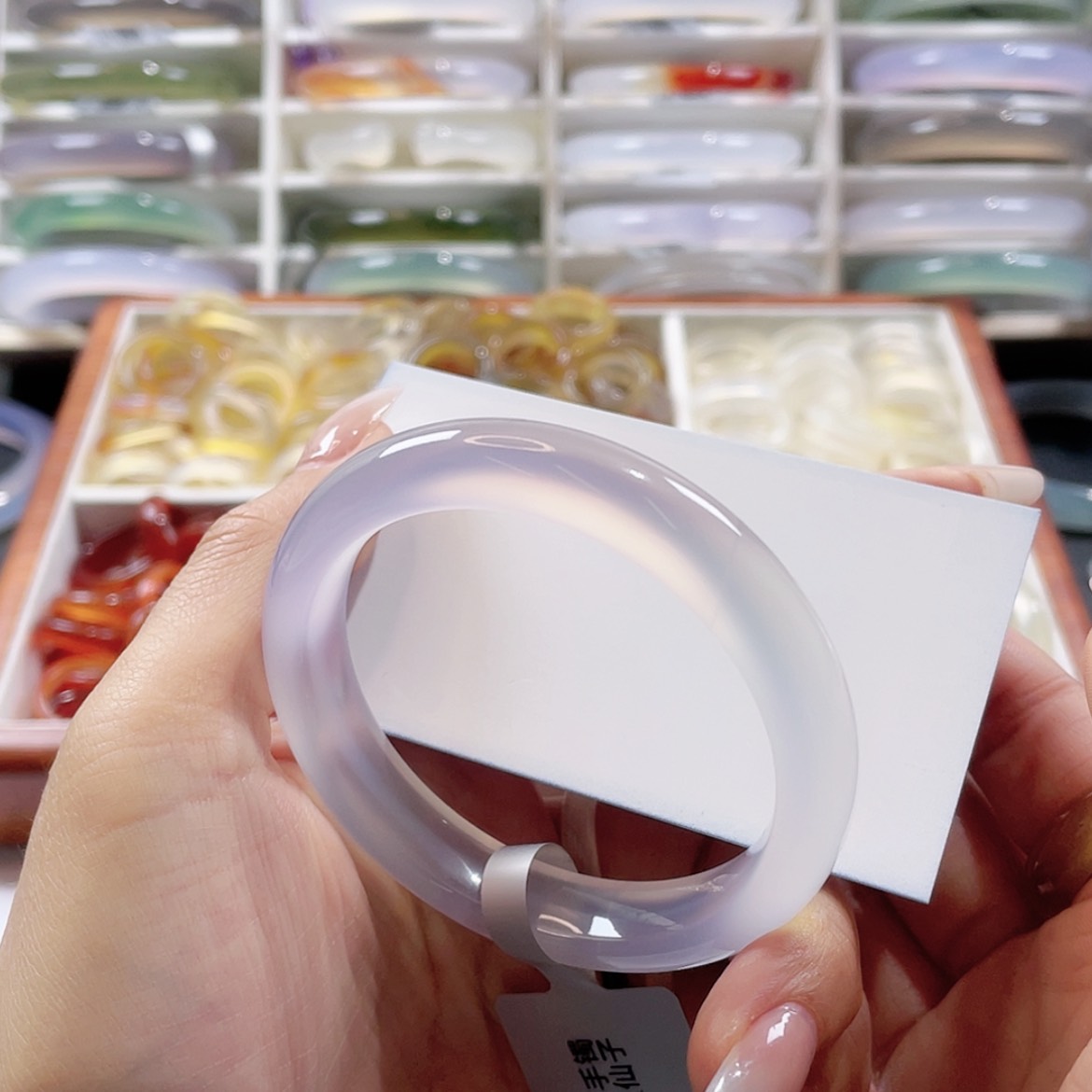 【闪购商品】玛瑙/玉髓玛瑙手镯未镶嵌
