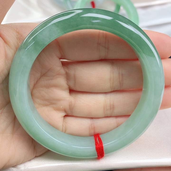 翡翠手镯未镶嵌半山半水57