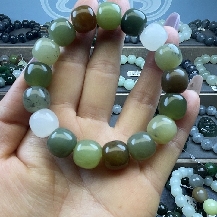 和田玉未镶嵌手链