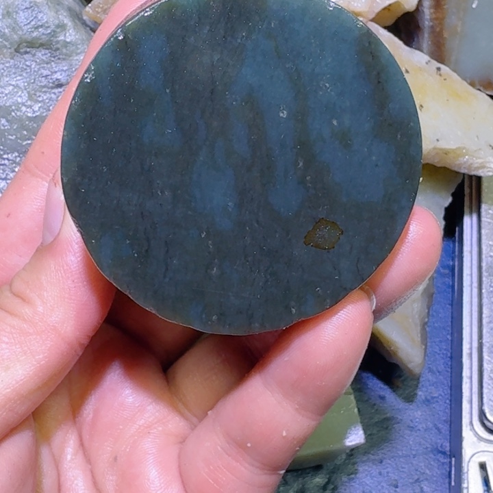 默***初和田玉未镶嵌珠宝半成品