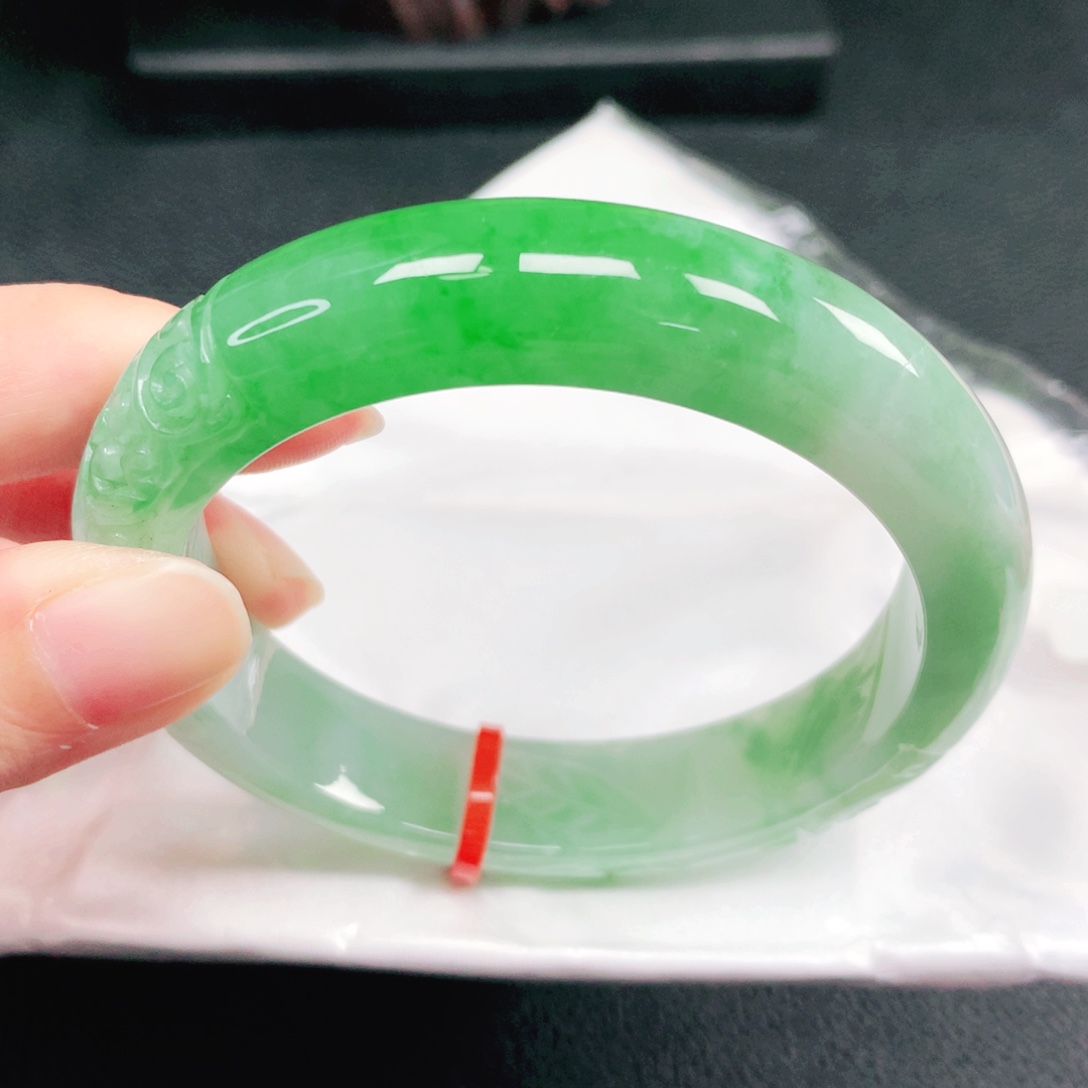 翡翠未镶嵌手镯57圈