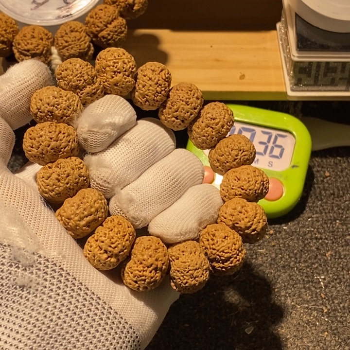 *****吊坠金刚菩提你要吃就去看电影了