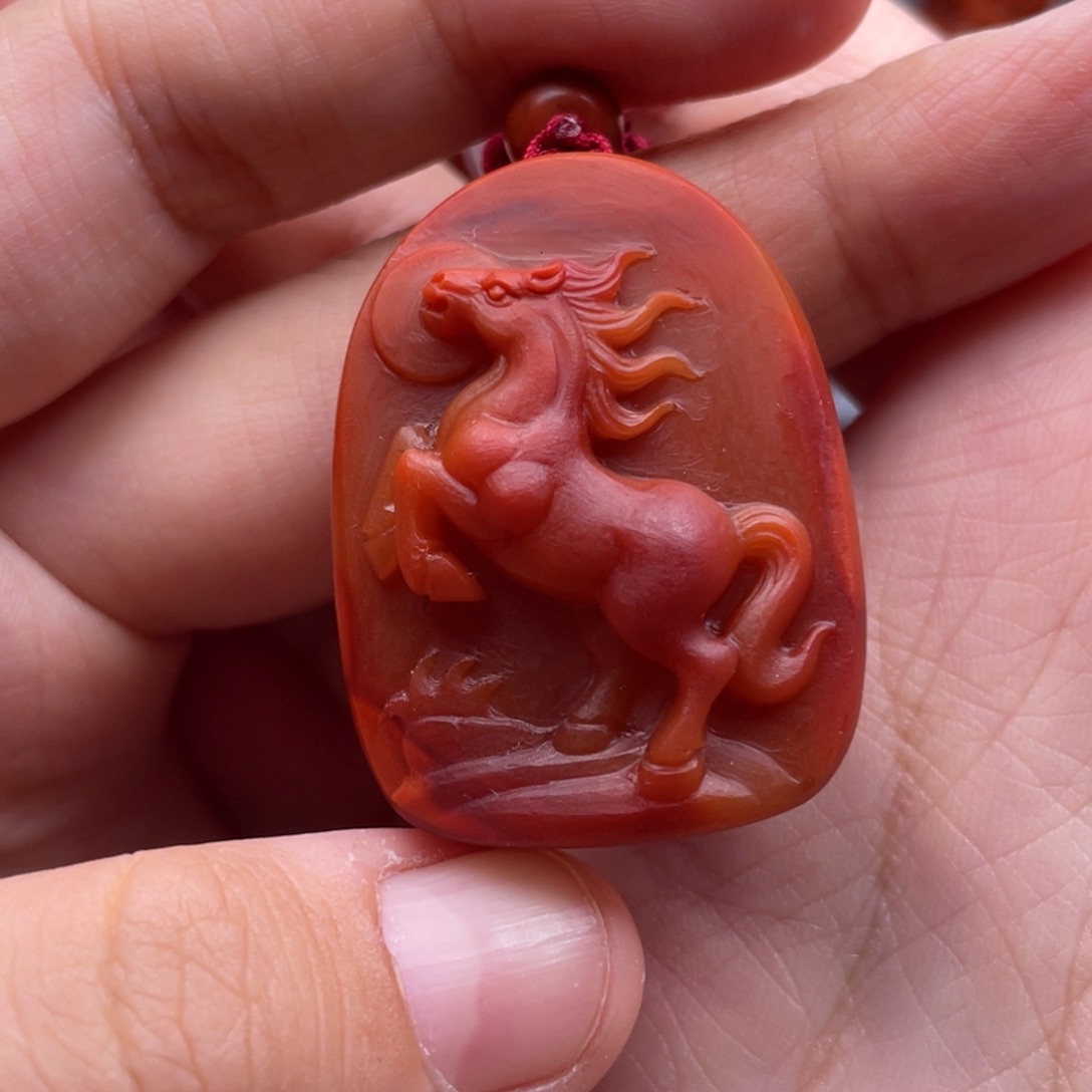 南红玛瑙未镶嵌珠宝奇石马牌
