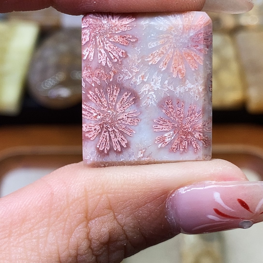 硅化玉颈饰合金清****洛