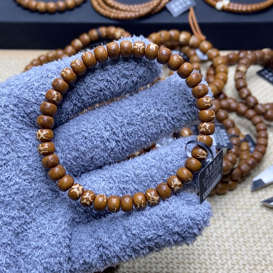 紫金鼠手串纯肉短轴卡7.2×5.5