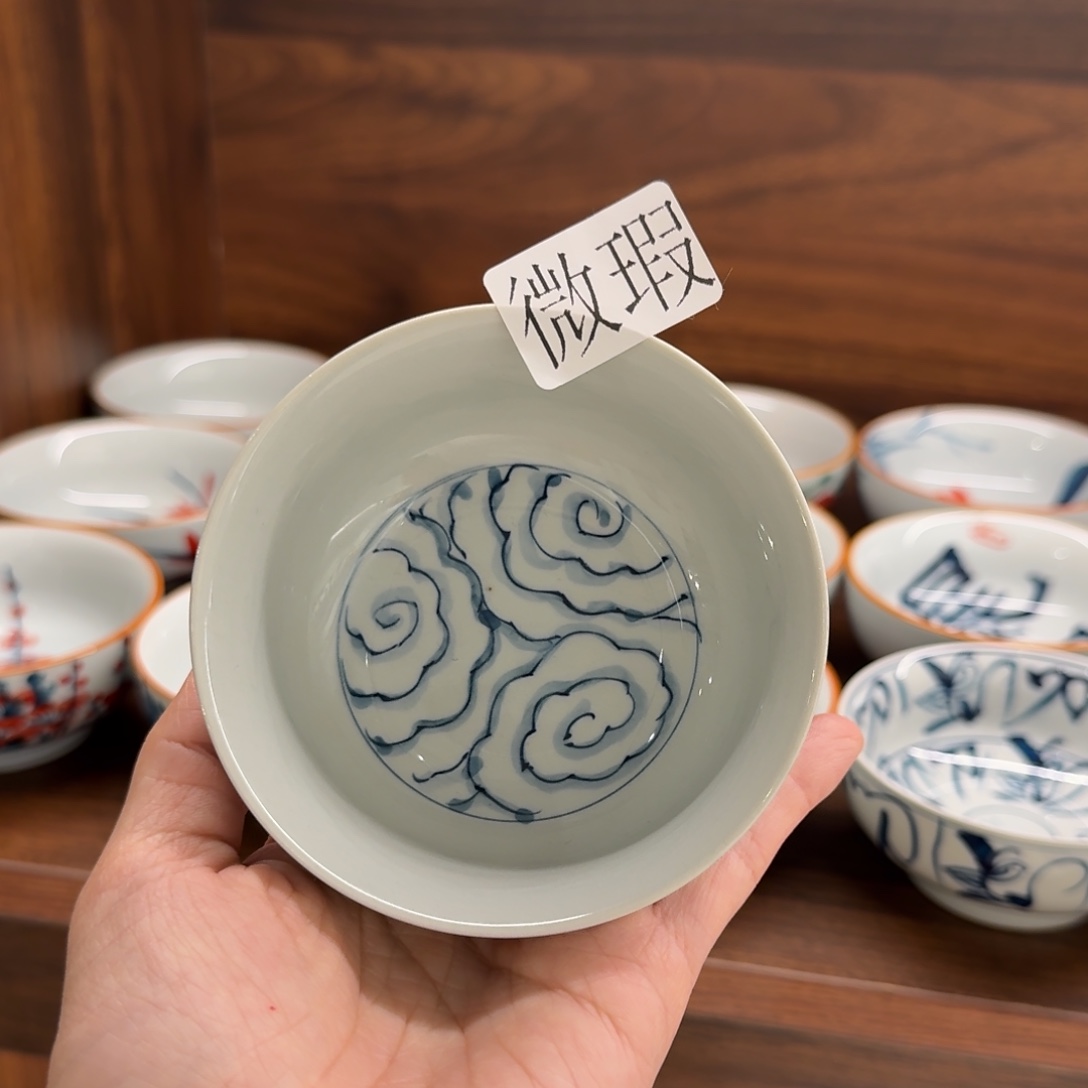 釉下手绘茶具微瑕
