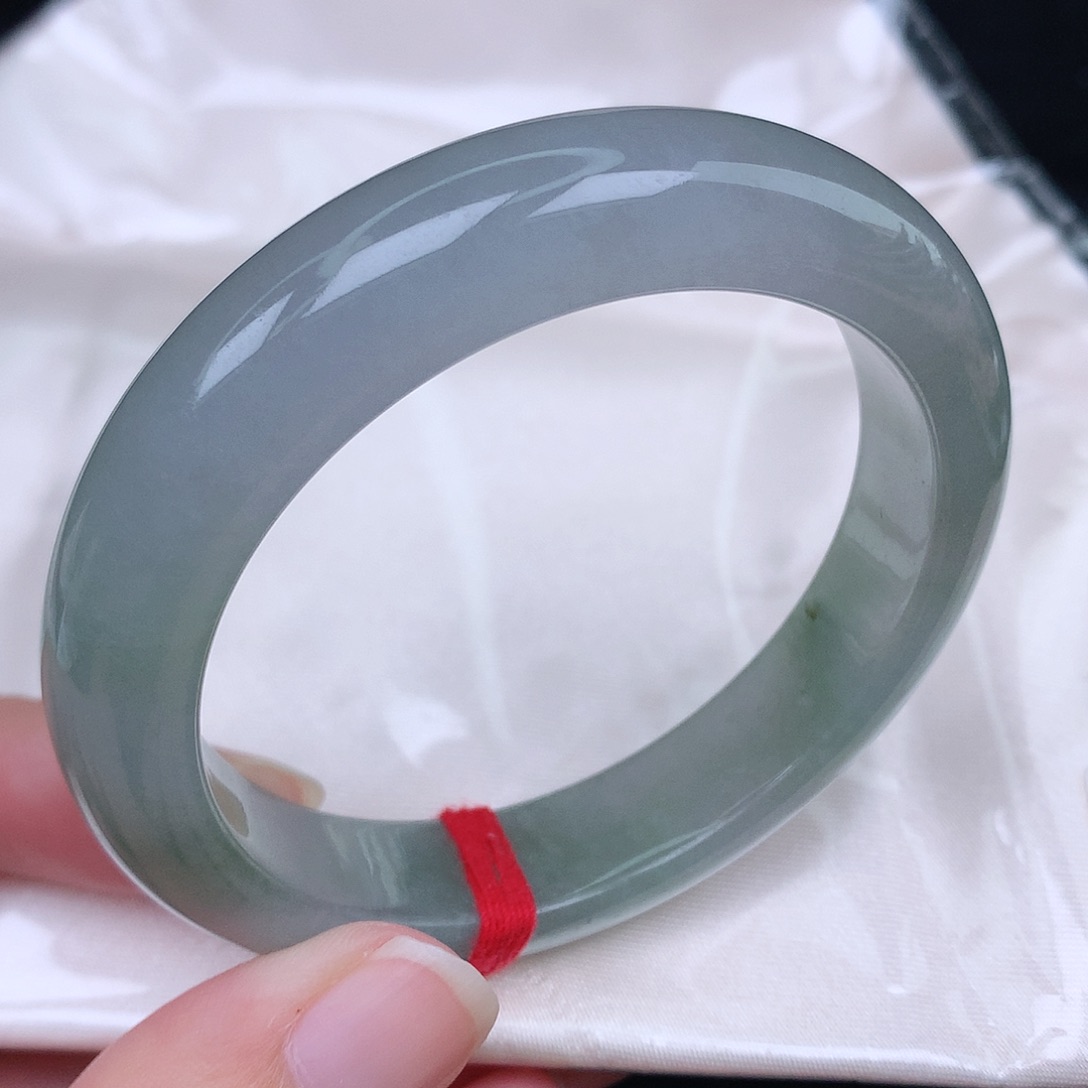 未镶嵌手镯翡翠天然
