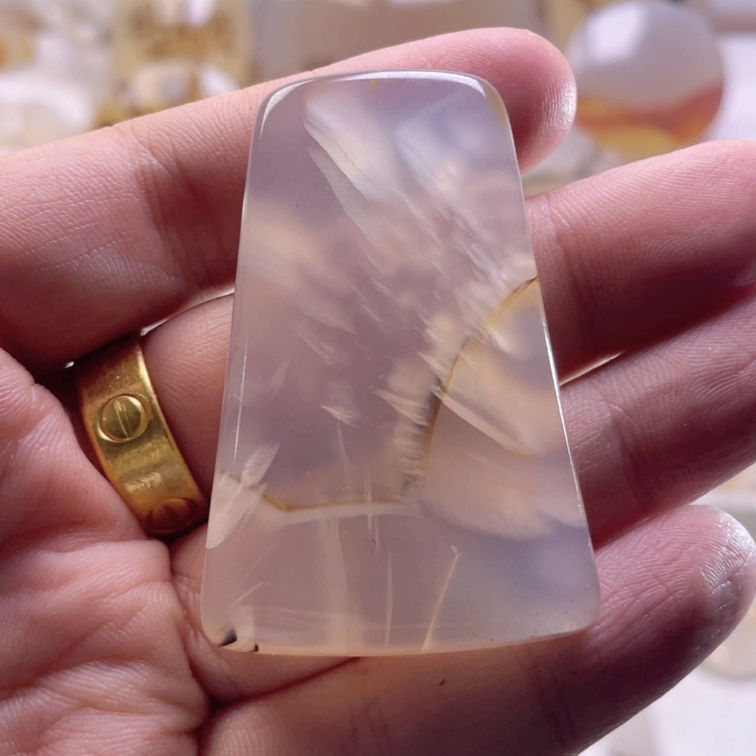 玛瑙/玉髓未镶嵌珠宝奇石