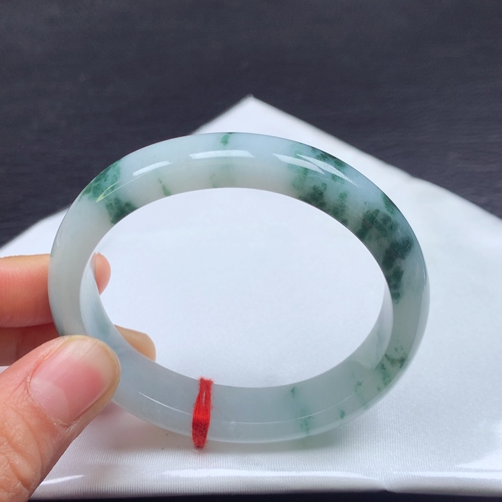 翡翠手镯（贵妃镯）未镶嵌54➕