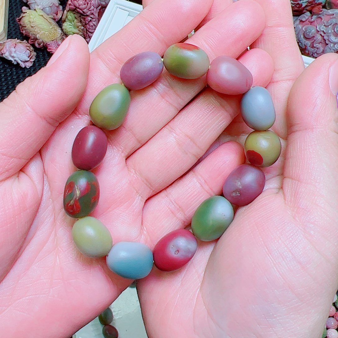 玛瑙/玉髓手串未镶嵌快**行