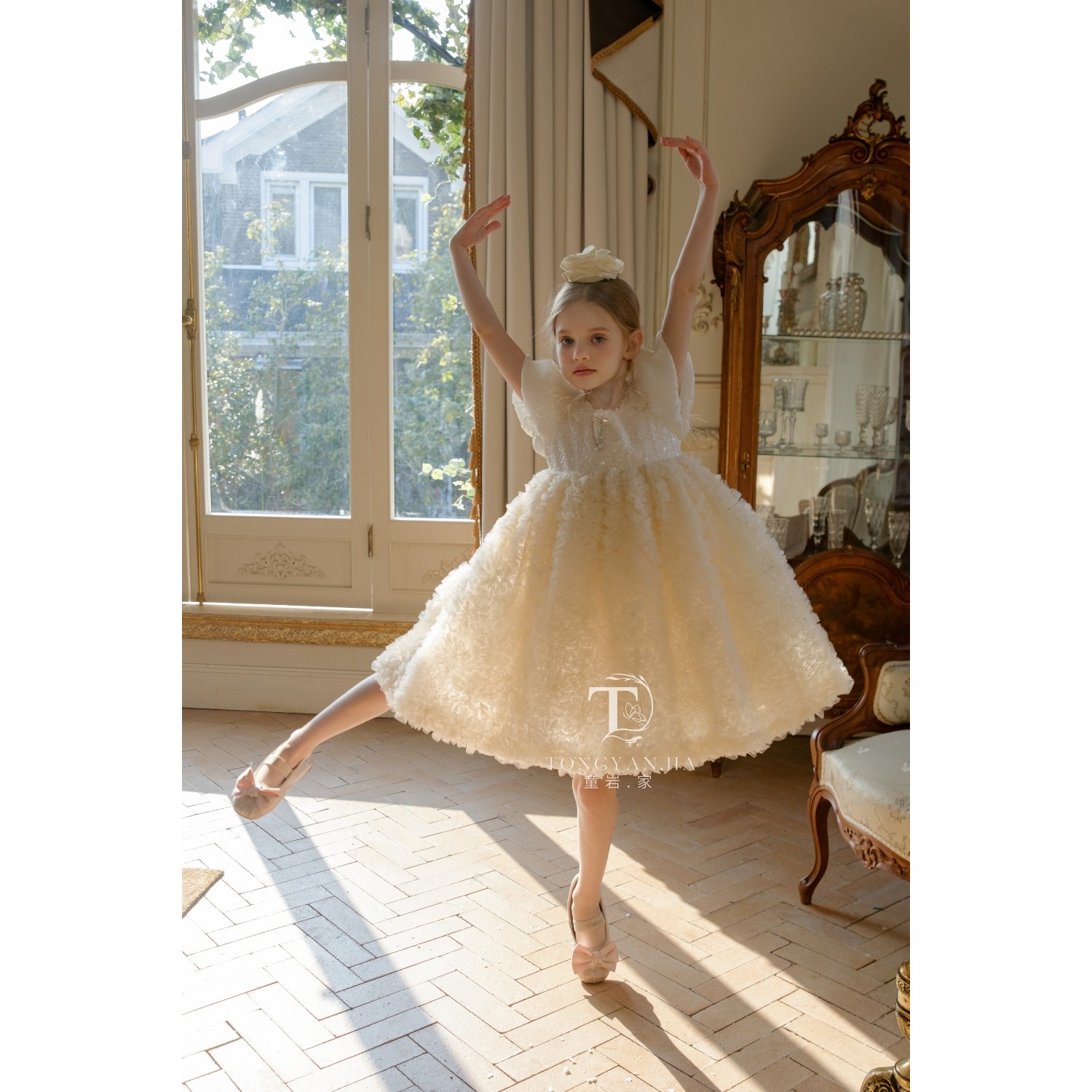 AC301~甜汐·25夏~羽毛公主纱裙8825005