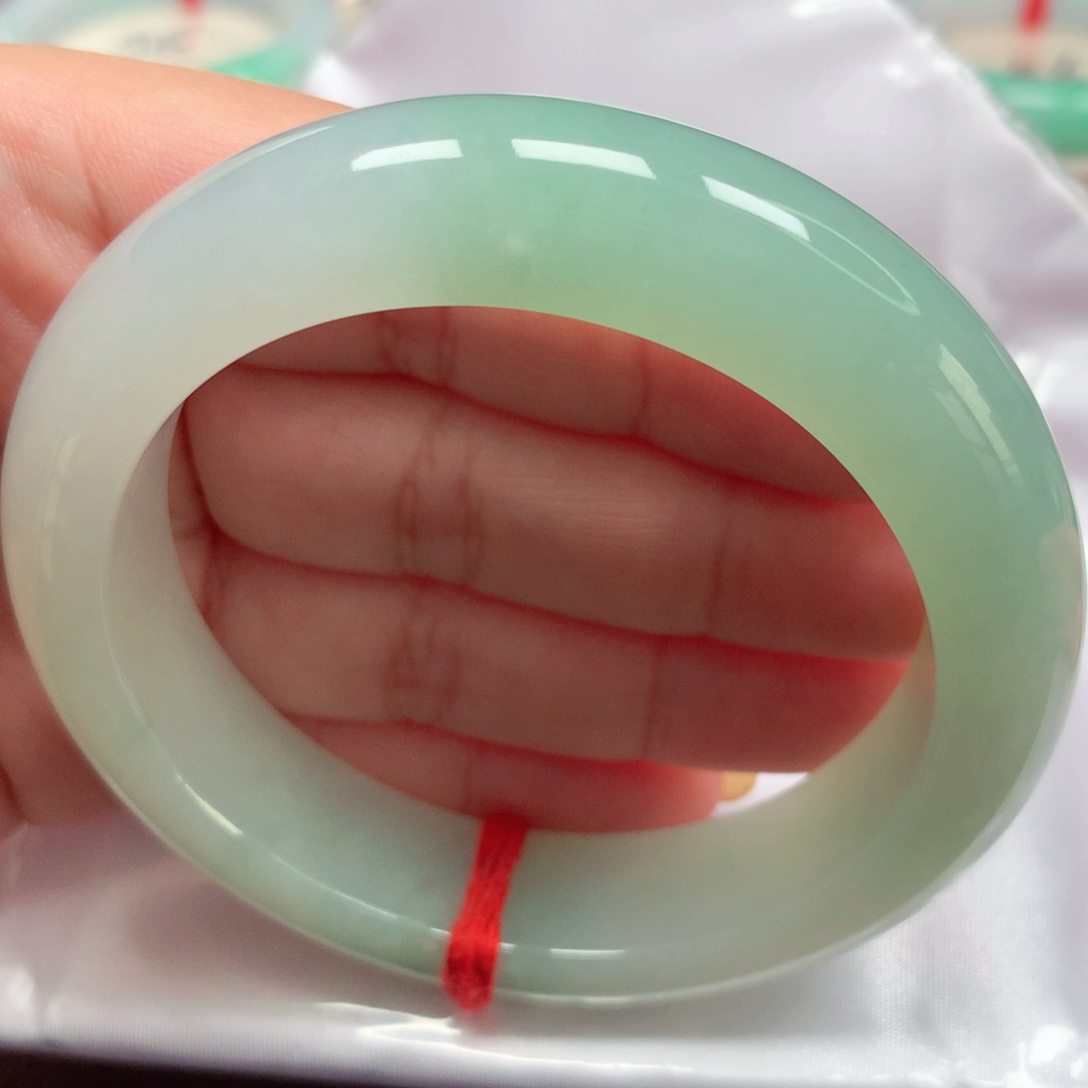 翡翠未镶嵌手镯37冰胶葡萄肉 版型超好