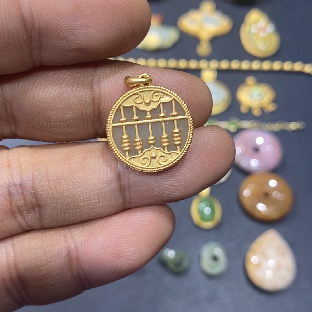 和田玉颈饰银S925镀金镶嵌