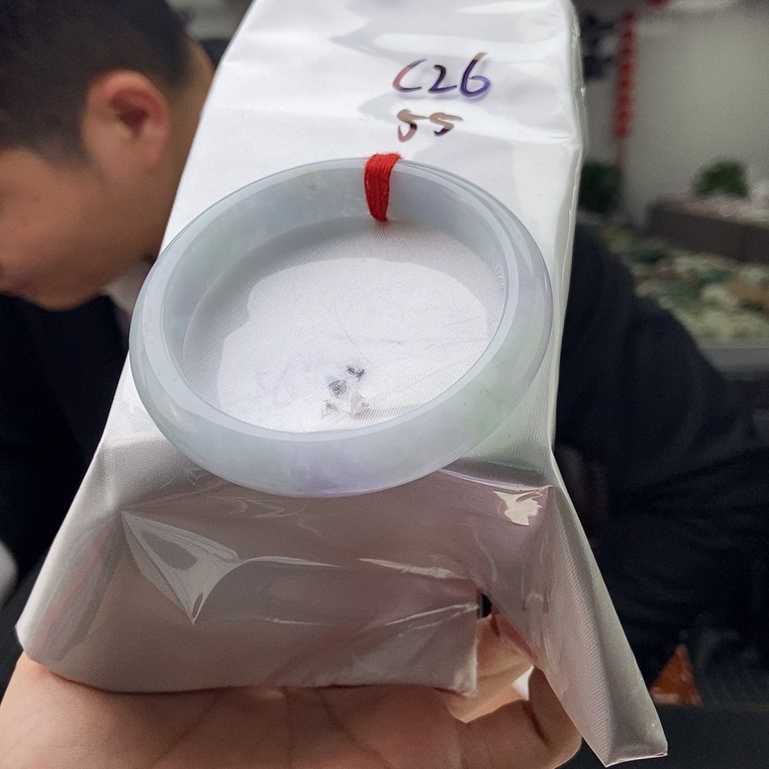 翡翠手镯未镶嵌拍一发一