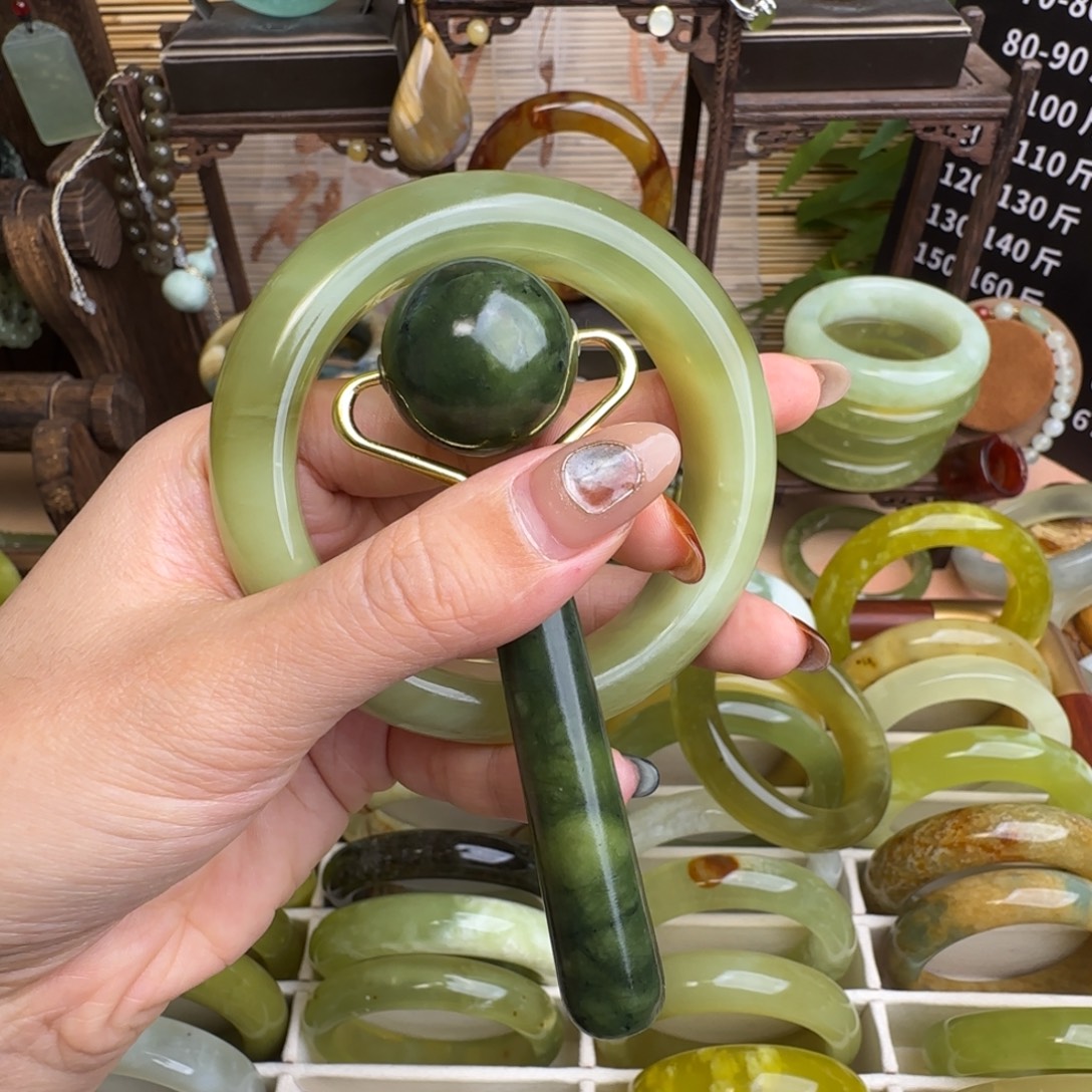 L***a蛇纹石玉未镶嵌手镯