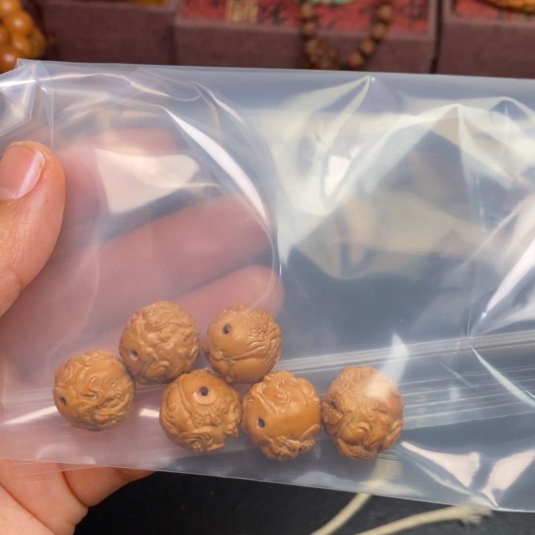 小***陳吊坠猴头核桃橄榄猴头