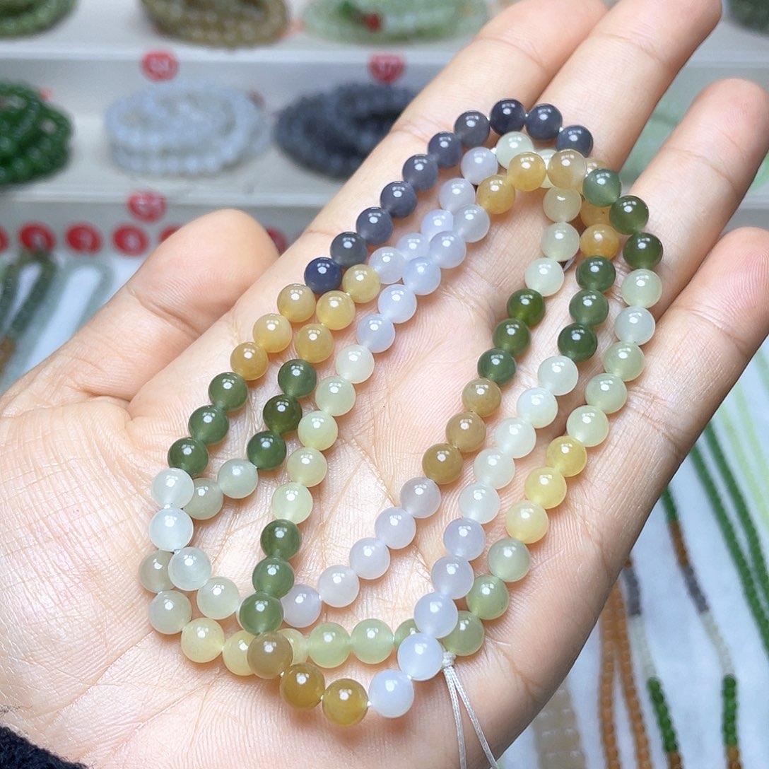 和田玉颈饰未镶嵌清*！6mm