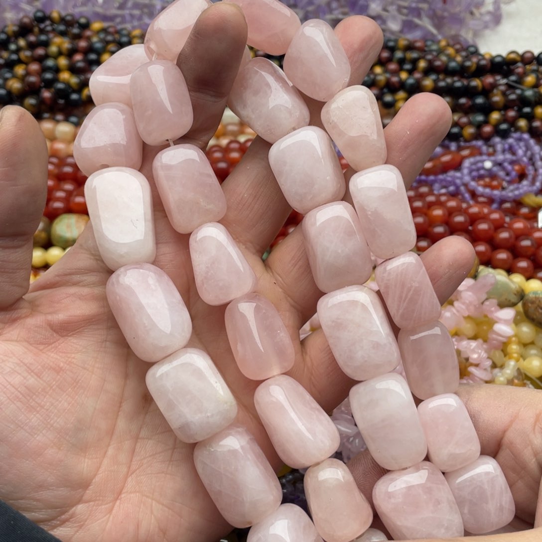 玛瑙/玉髓珠宝半成品未镶嵌一条装粉晶大孔随行