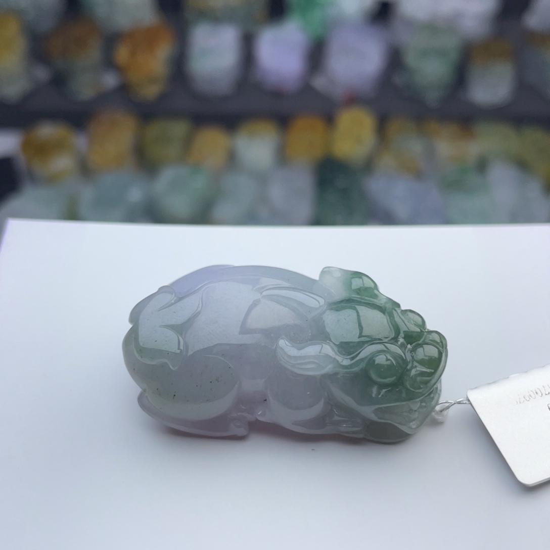 翡翠颈饰未镶嵌貔貅