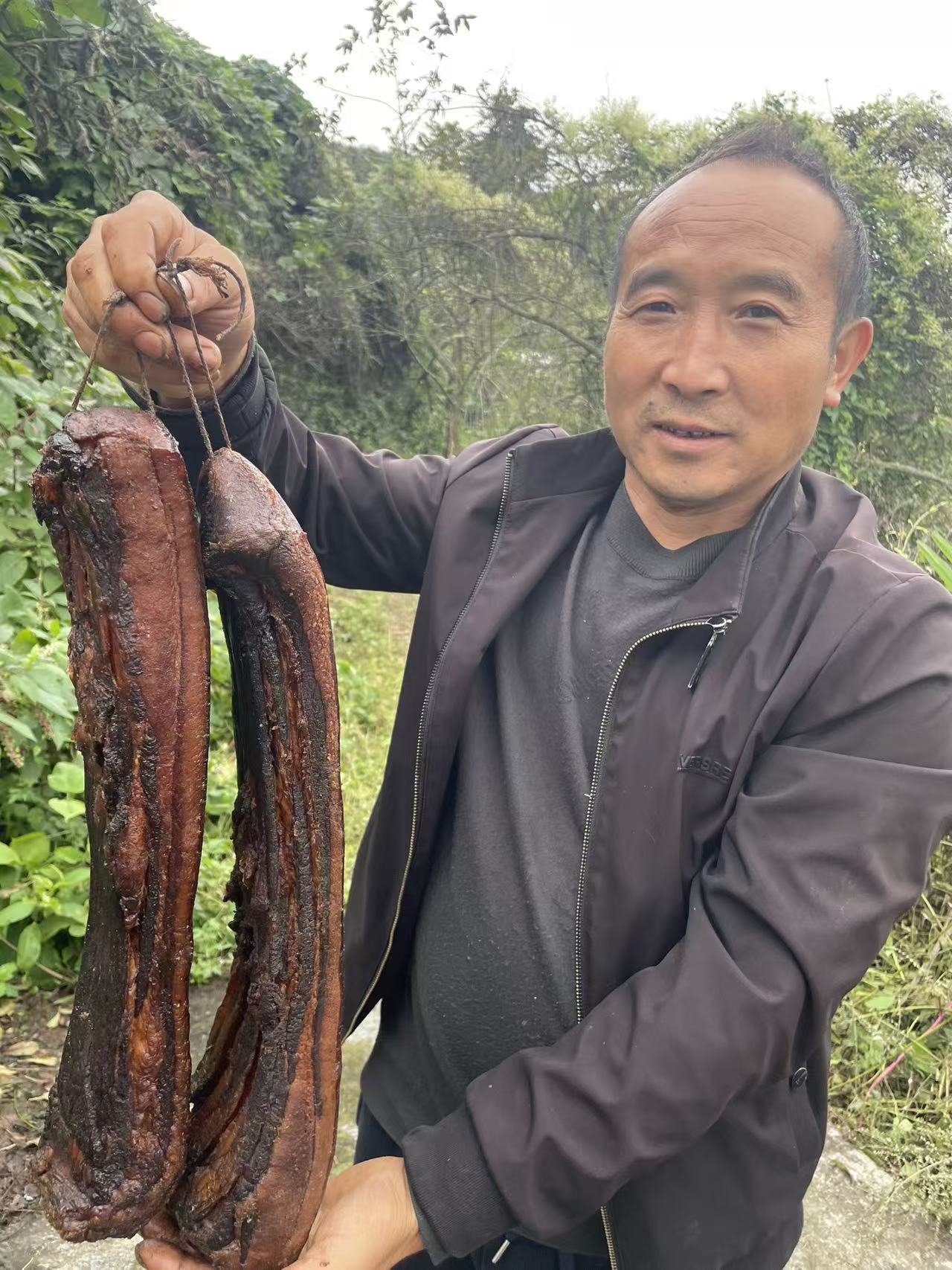 （直播现称）遵义山里柴火烟熏五花肉