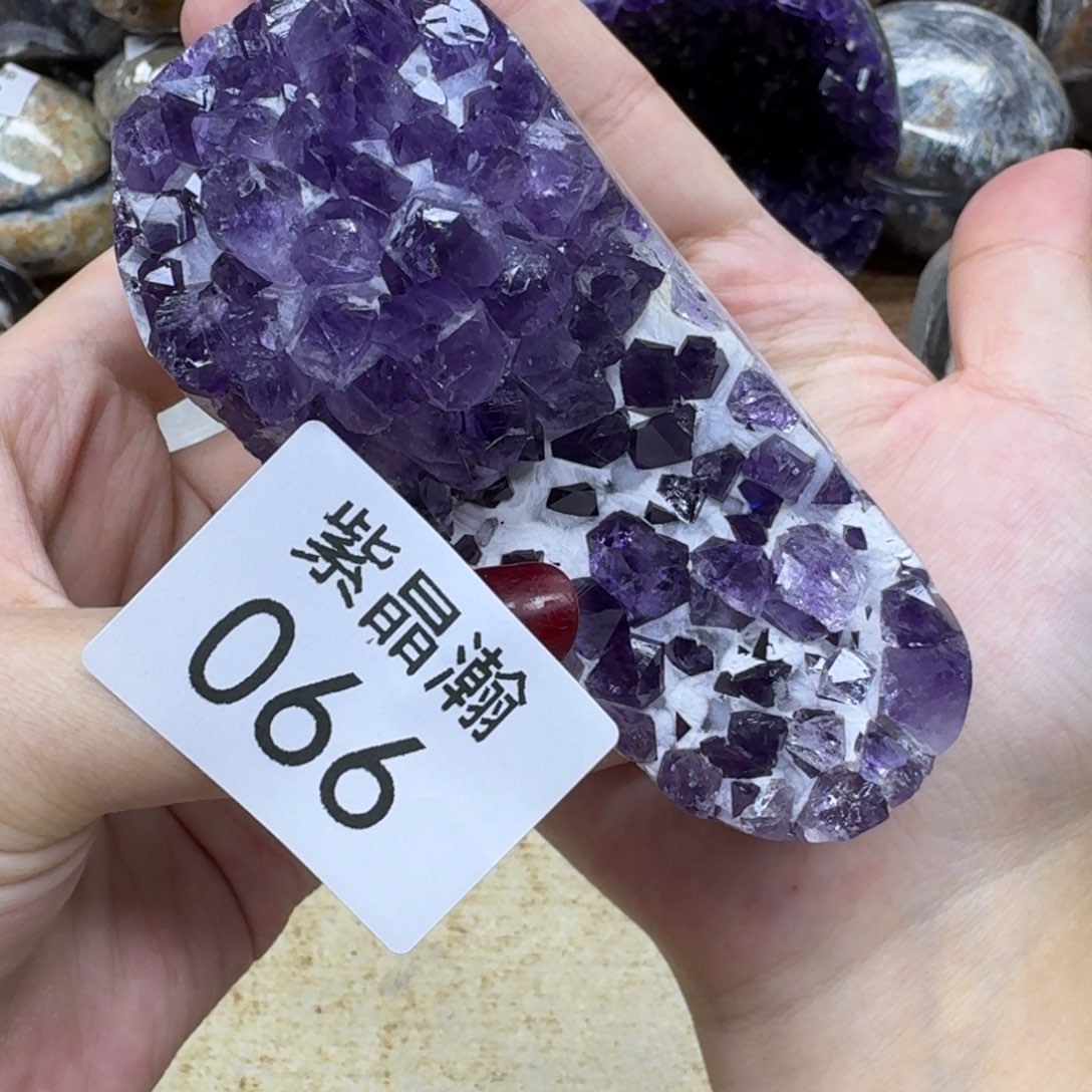 未镶嵌大型摆件（非配饰）水晶