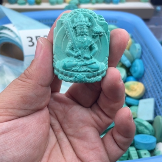 未镶嵌菱锰矿珠宝半成品