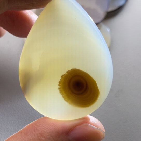 玛瑙/玉髓颈饰未镶嵌放***！