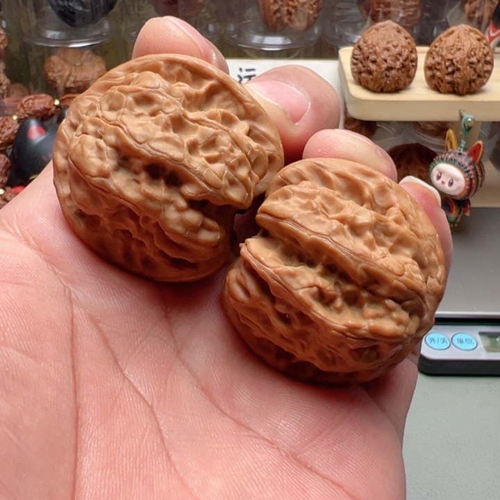 文玩核桃吊坠40+磐石