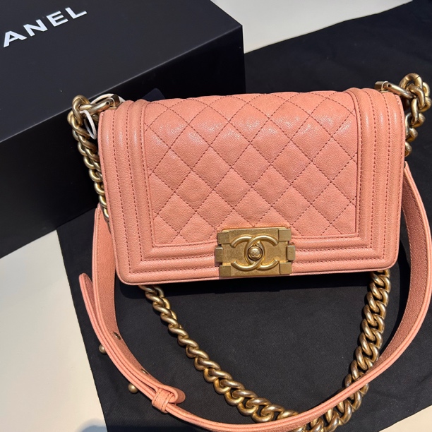 95新 Chanel/香奈儿 多多奢品/香奈儿27开鱼子酱leboy包98新包展