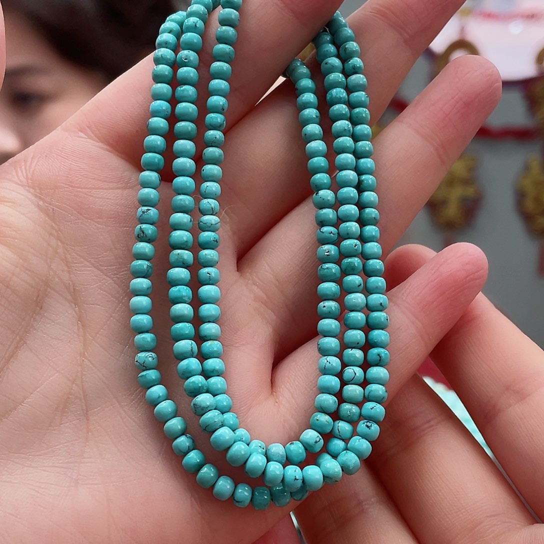 绿松石颈饰未镶嵌